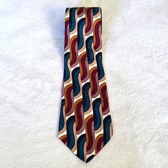 Vintage Ziggurat 100% Silk Men's Necktie Geometric Abstract Luxury Classic Style - Picture 1 of 15